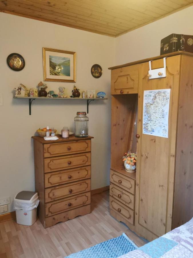 Catherine'S Lair A Quiet Peaceful Homestay Westport Esterno foto