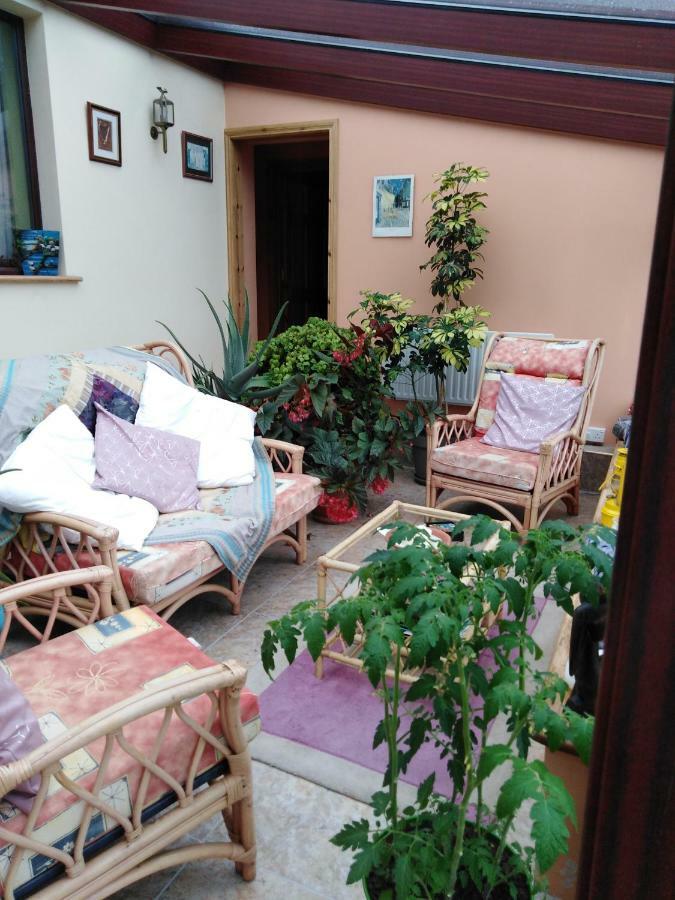 Catherine'S Lair A Quiet Peaceful Homestay Westport Esterno foto